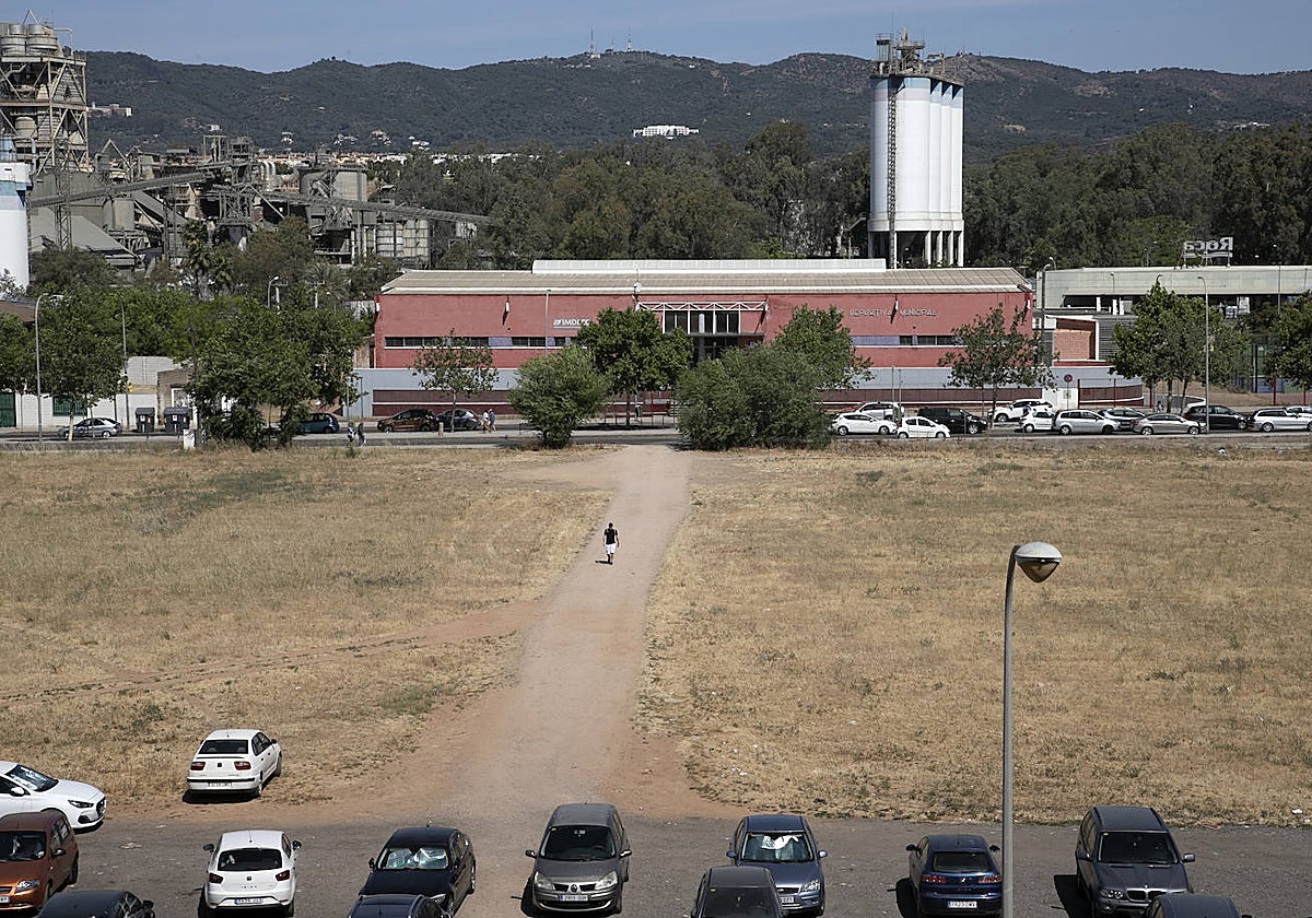 Zona central de los terrenos de la antigua prisión de Córdoba en el barrio de Fátima
