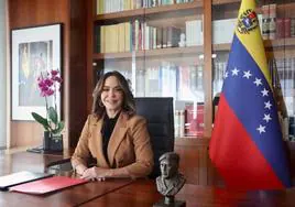 Un representante del Gobierno venezolano presentará sus cartas al Rey nueve años después