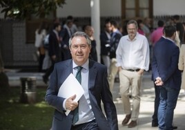 La Junta de Andalucía pregunta a Tezanos cuántos dirigentes socialistas han pasado por su despacho