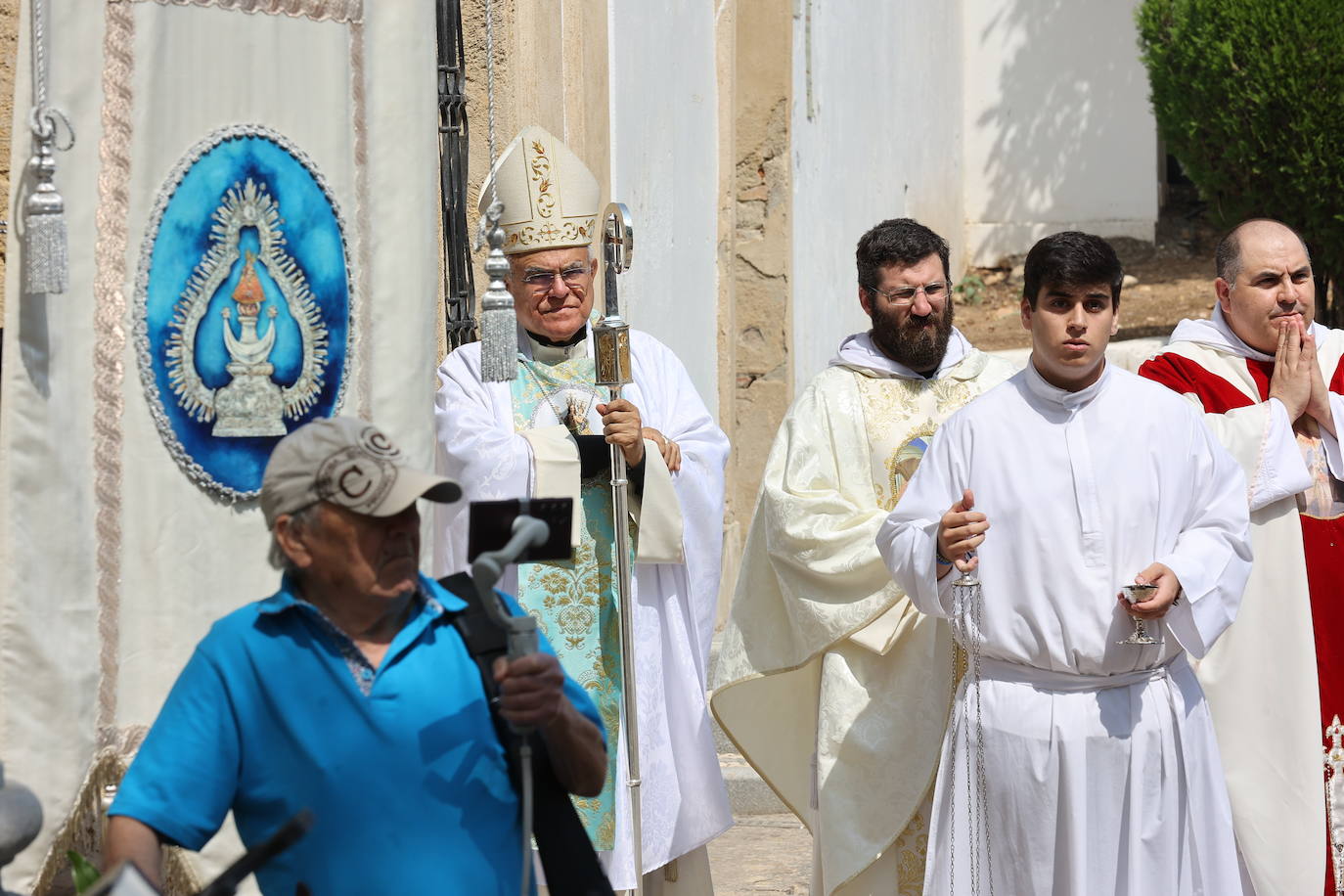 Feria de Córdoba 2023 | La misa en honor de la Virgen de la Salud, en imágenes