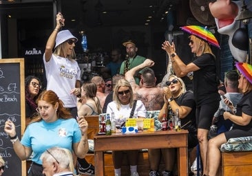 «Es lógico un menú diario y otro festivo, ¿por qué no se quejan de cambios de precio del tren, el avión?»: los bares de Benidorm se defienden