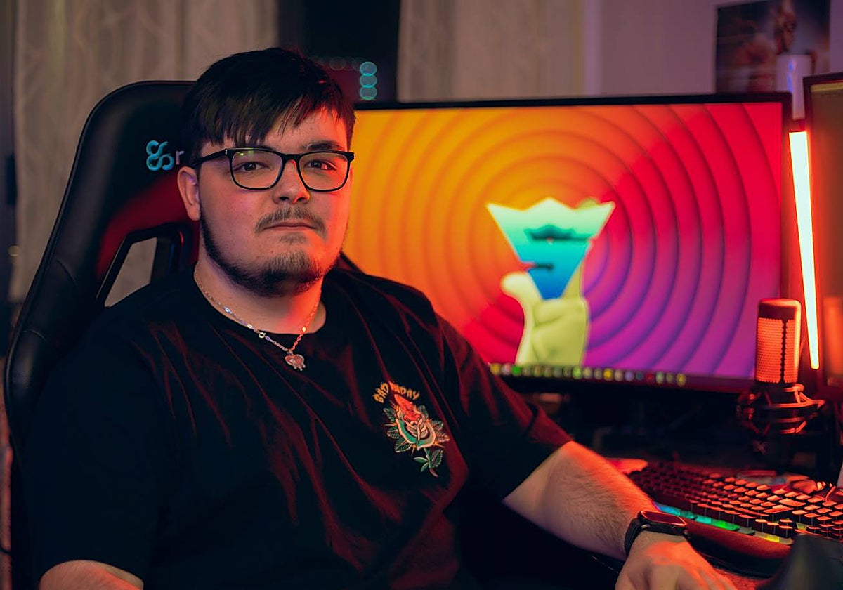 El segoviano que se ha colado en el &#039;ejército&#039; de &#039;Los caballeros del Zodiaco&#039;: «Siempre me han gustado el cine y los videojuegos. Es mi sueño cumplido»