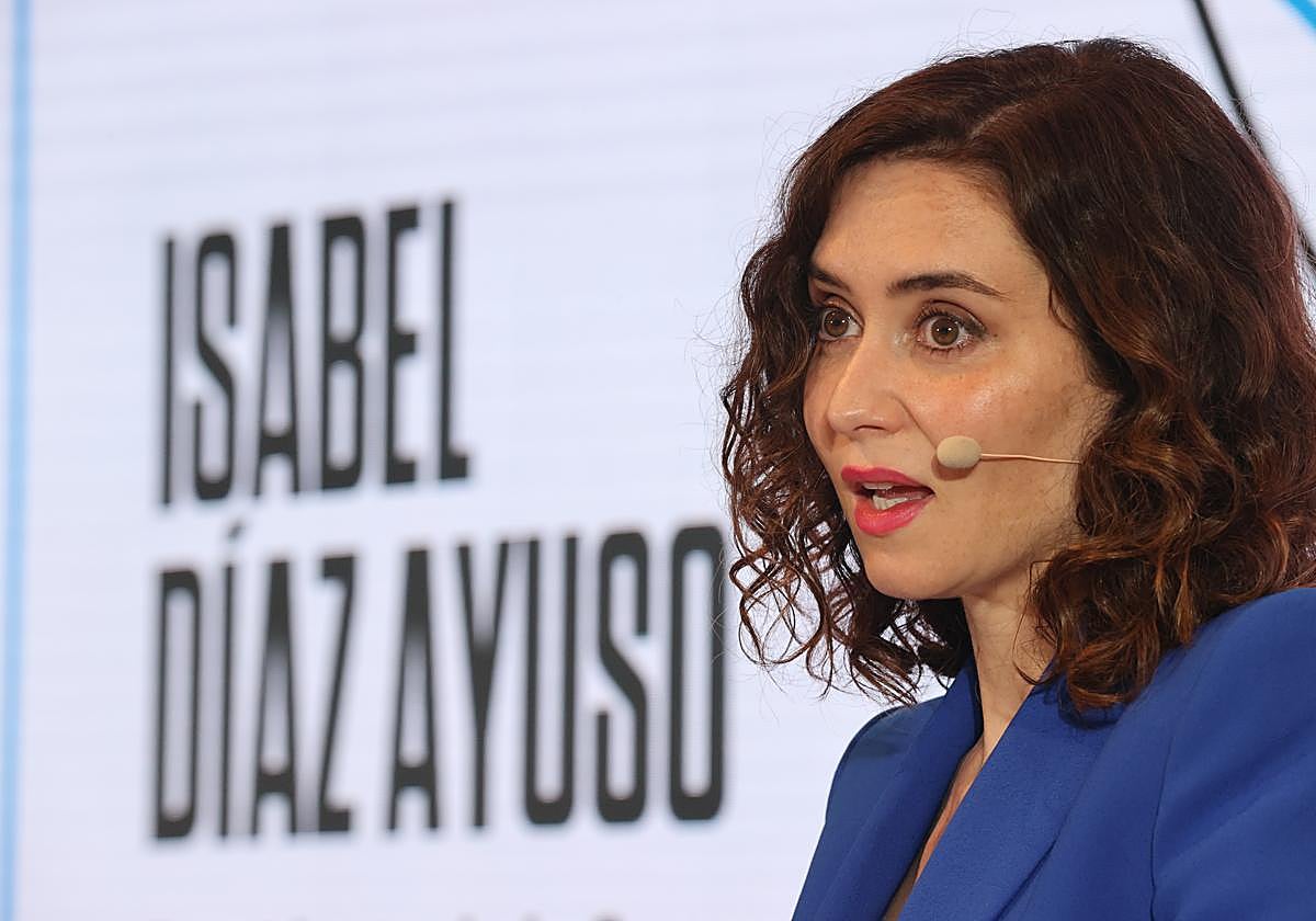 La presidenta de la Comunidad de Madrid, Isabel Díaz Ayuso, en la Casa de ABC