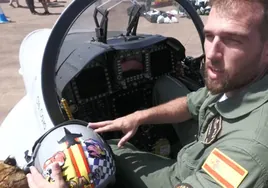El vídeo en el que el piloto del F18 que se estrelló en Zaragoza explicaba las maniobras de la exhibición