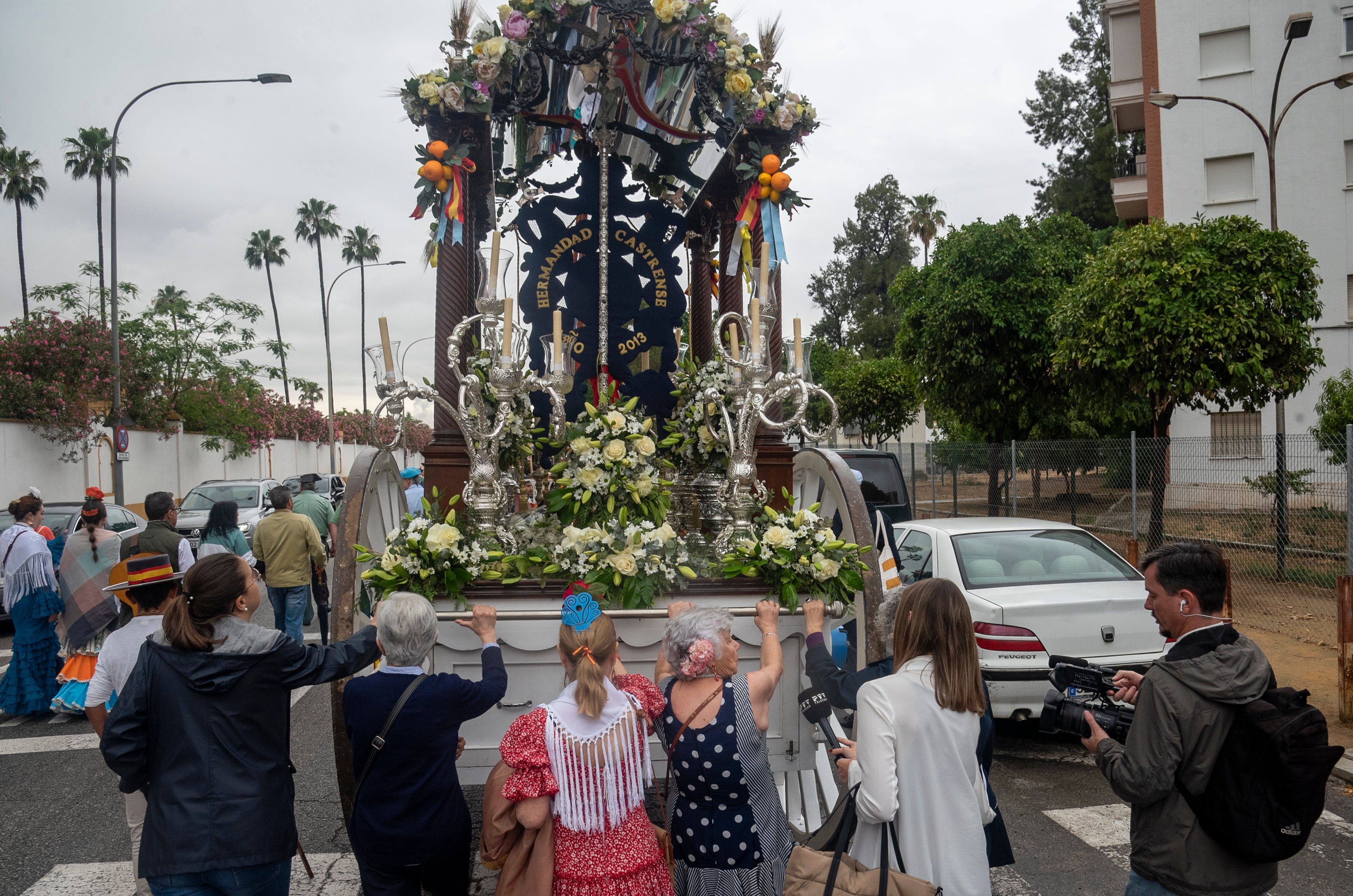 Salida del Rocío Castrense con Montequinto