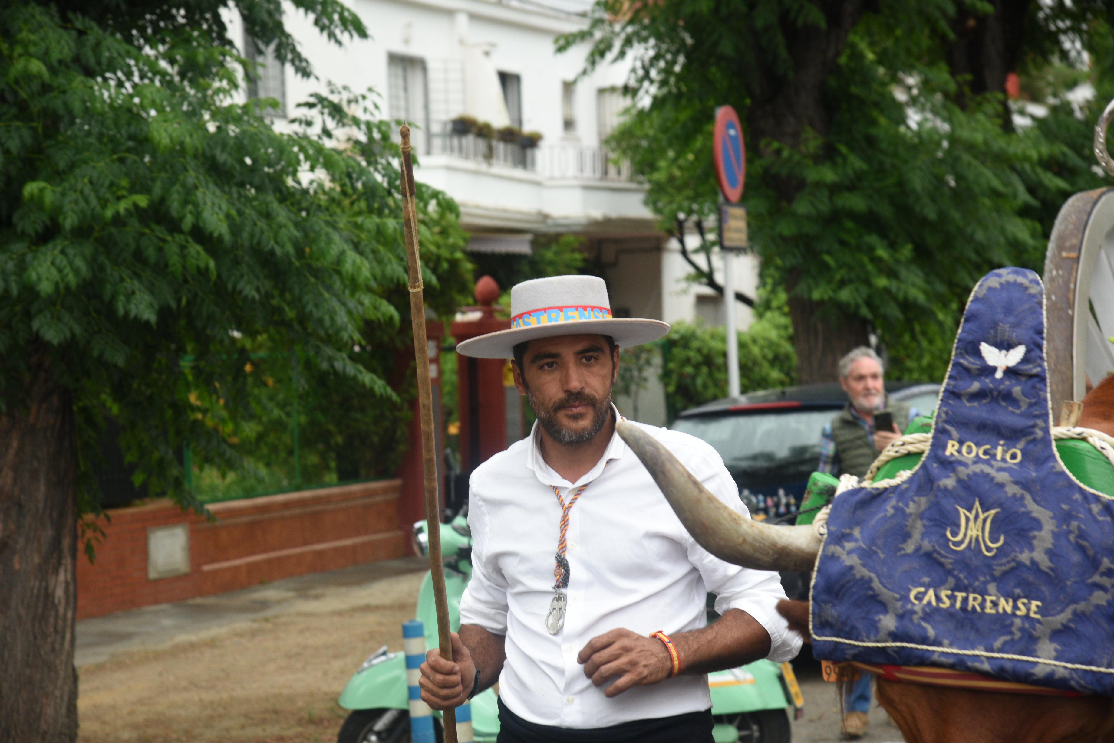 Salida del Rocío Castrense con Montequinto
