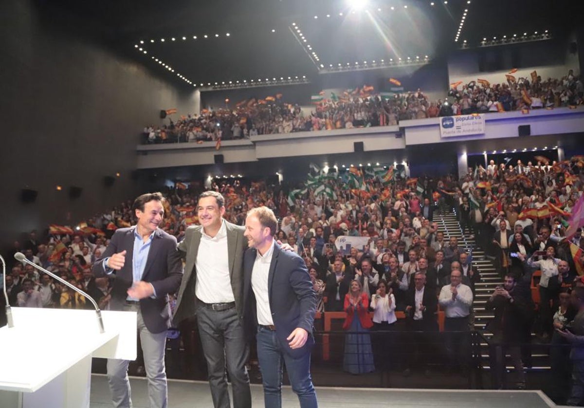 Agustín González, Juanma Moreno y Erik Domingez en Jaén