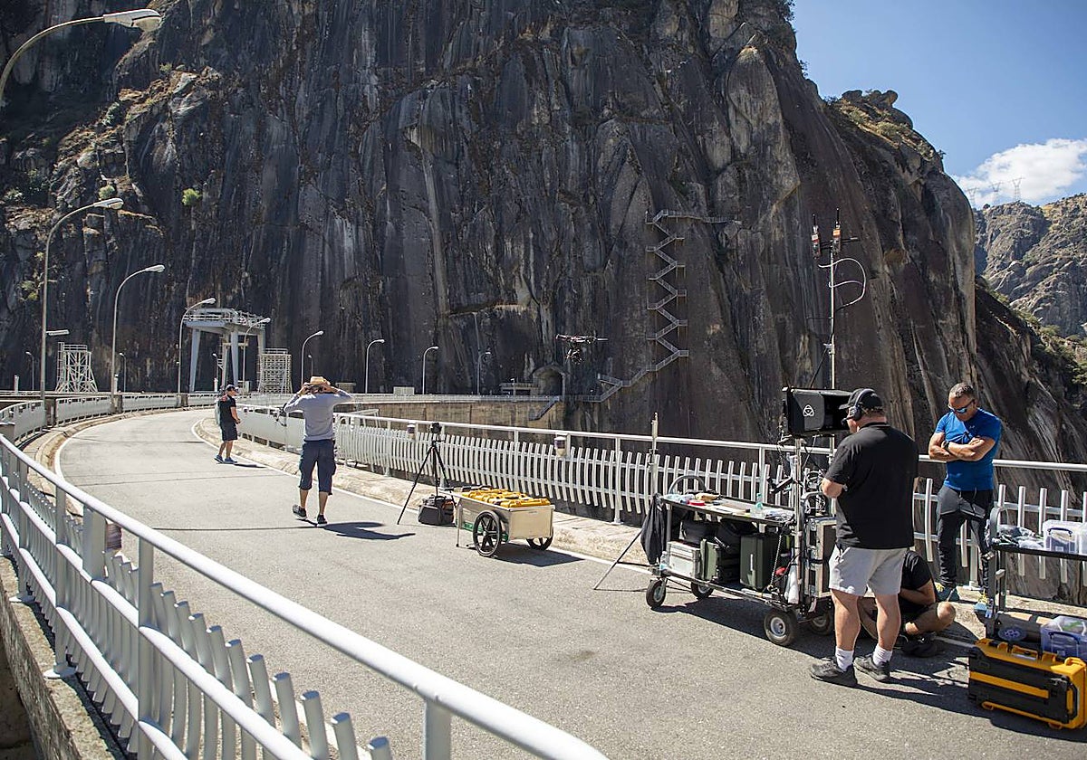 Rodaje de escenas de la última entrega de 'Fast & Furious' en la presa de Aldedávila