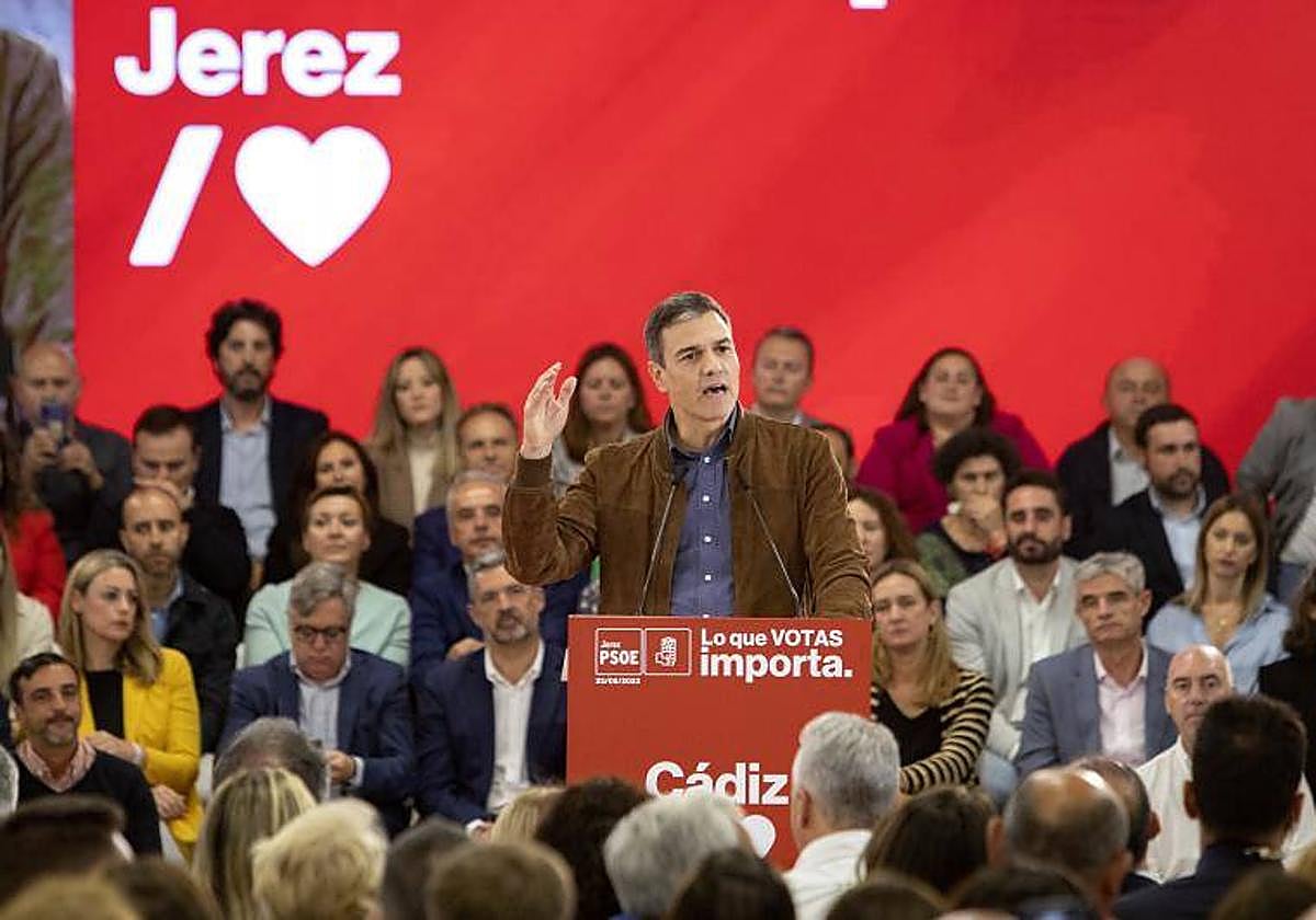 El presidente del Gobierno, Pedro sánchez, durante un mitiín de la campaña del 28M