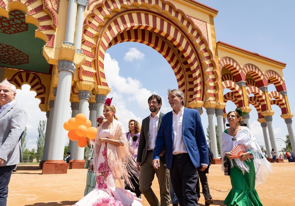 Adrián Vázquez, secretario general de Ciudadanos, durante un paseo en Córdoba