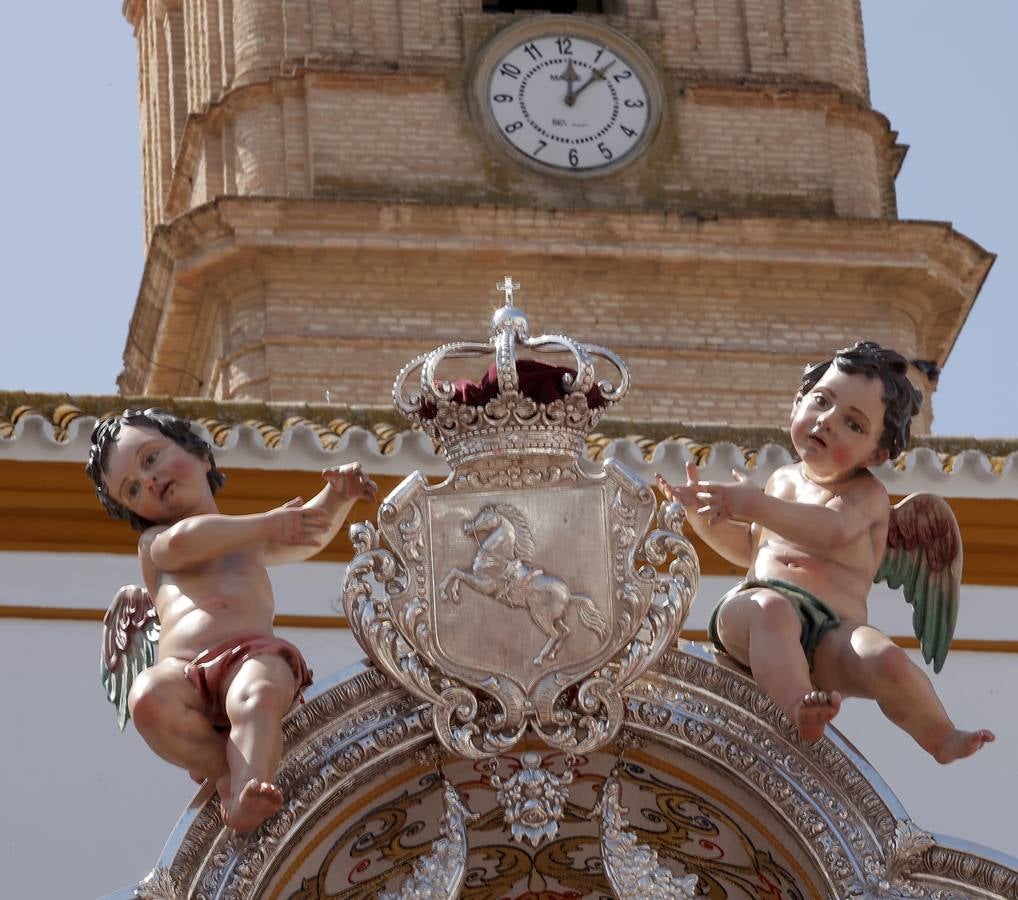 Ambiente del paso de algunas hermandades del Rocío por Villamanrique de la Condesa
