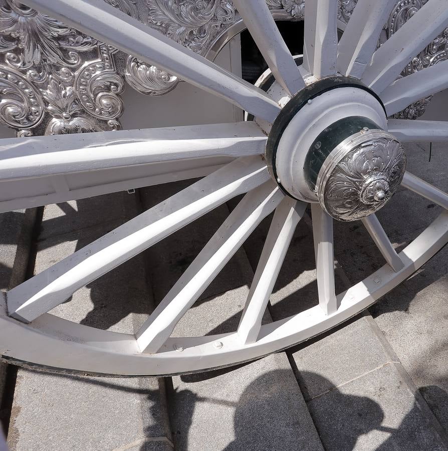 Ambiente del paso de algunas hermandades del Rocío por Villamanrique de la Condesa