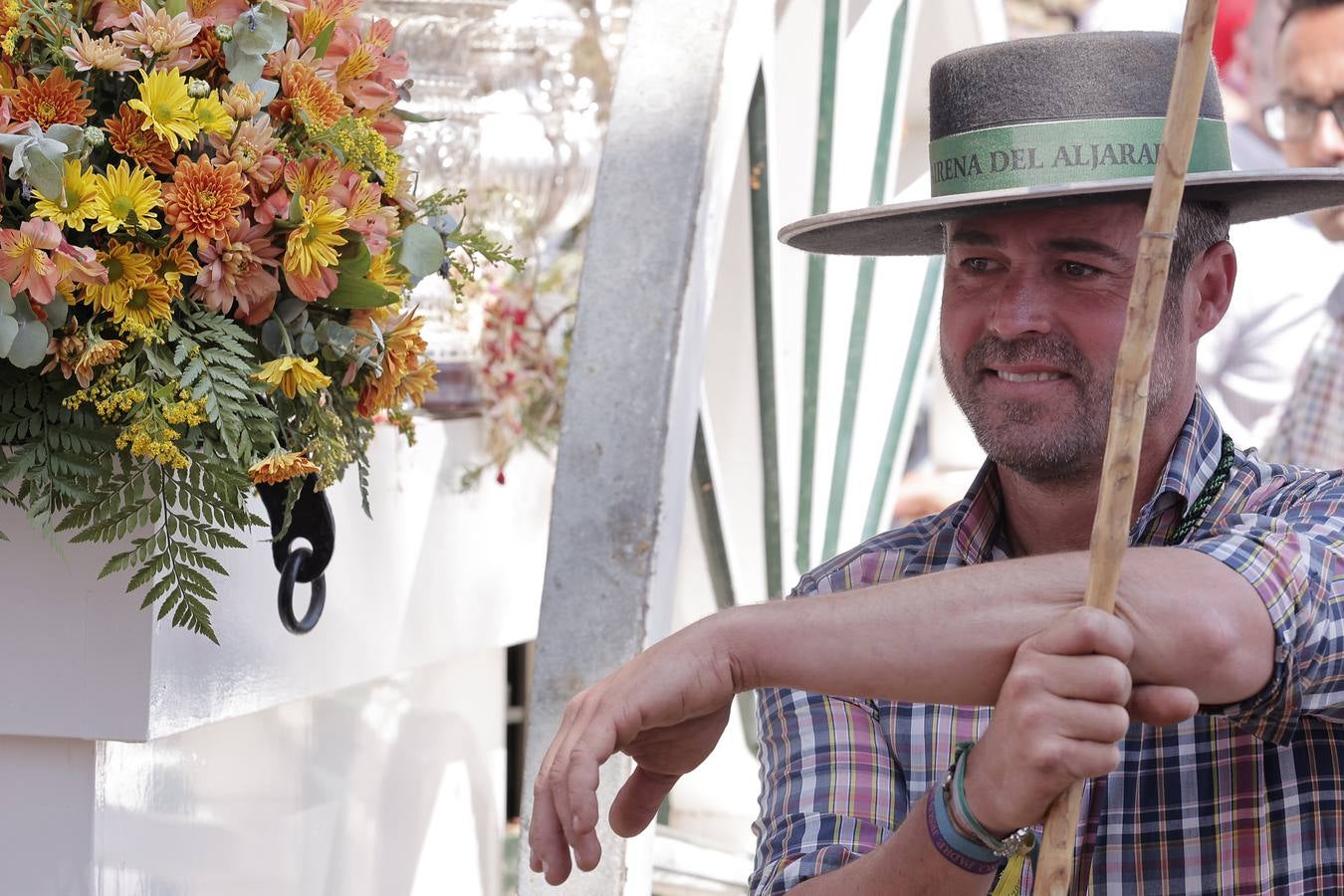 Ambiente del paso de algunas hermandades del Rocío por Villamanrique de la Condesa