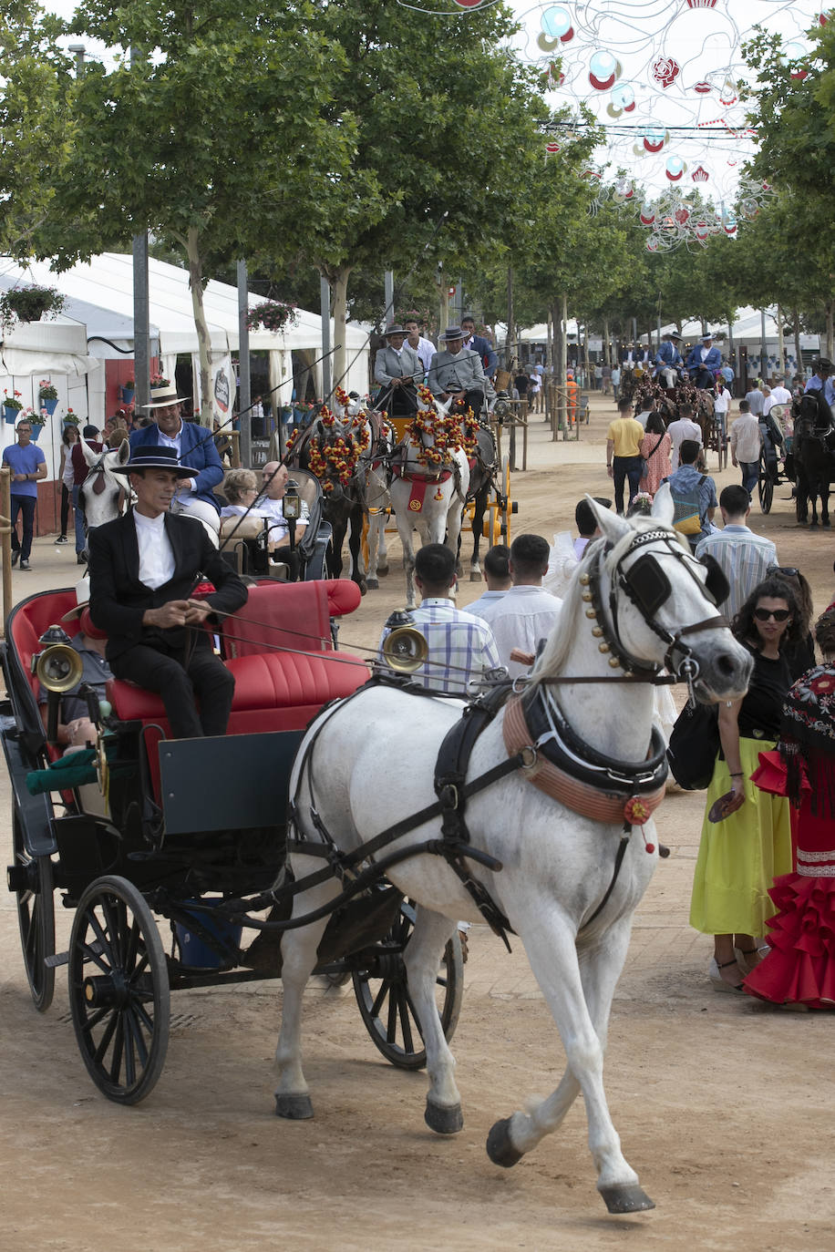 Feria de Córdoba 2023 | El festivo ambiente del viernes, en imágenes