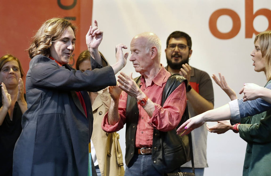 ¿Será el del domingo el último baile de Ada Colau? Las últimas encuestas publicadas le daban a Collboni ligera diferencia de ventaja... Pero hasta que no se vote, no se sabrá si Barcelona seguirá en sus manos o volverá al PSC.