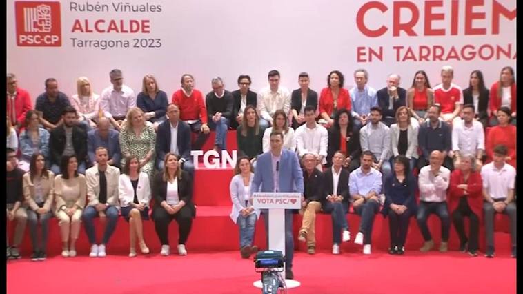 Sánchez acusa al PP de "embarrar" la campaña para desmovilizar al electorado y pide el voto