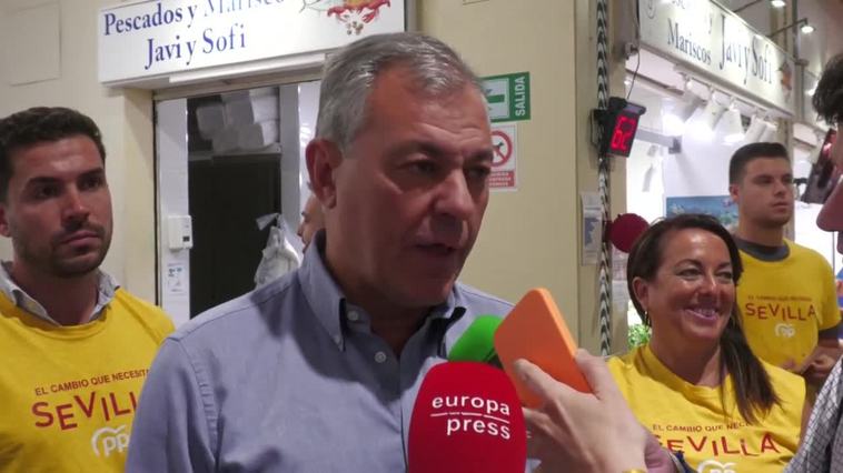 Sanz esgrime sus "600 días de campaña" y "400 propuestas" para "transformar Sevilla"