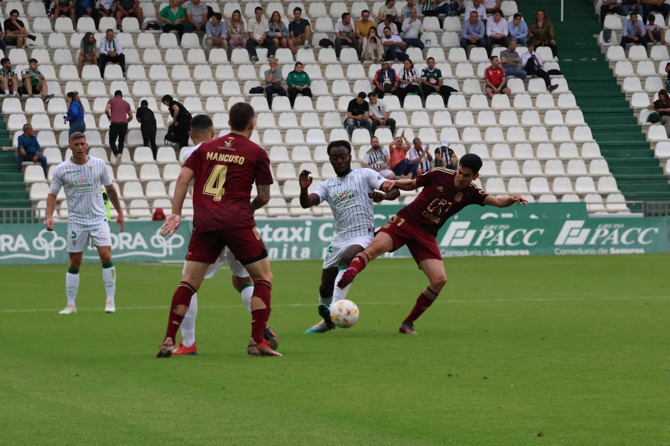La victoria del Córdoba CF ante el Badajoz (3-1), en imágenes