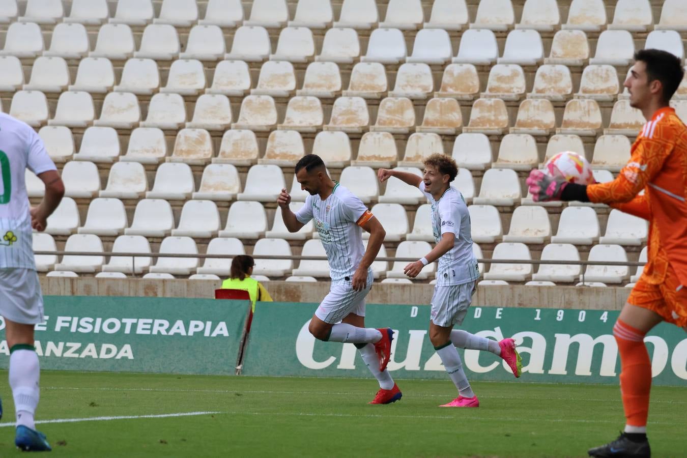 La victoria del Córdoba CF ante el Badajoz (3-1), en imágenes