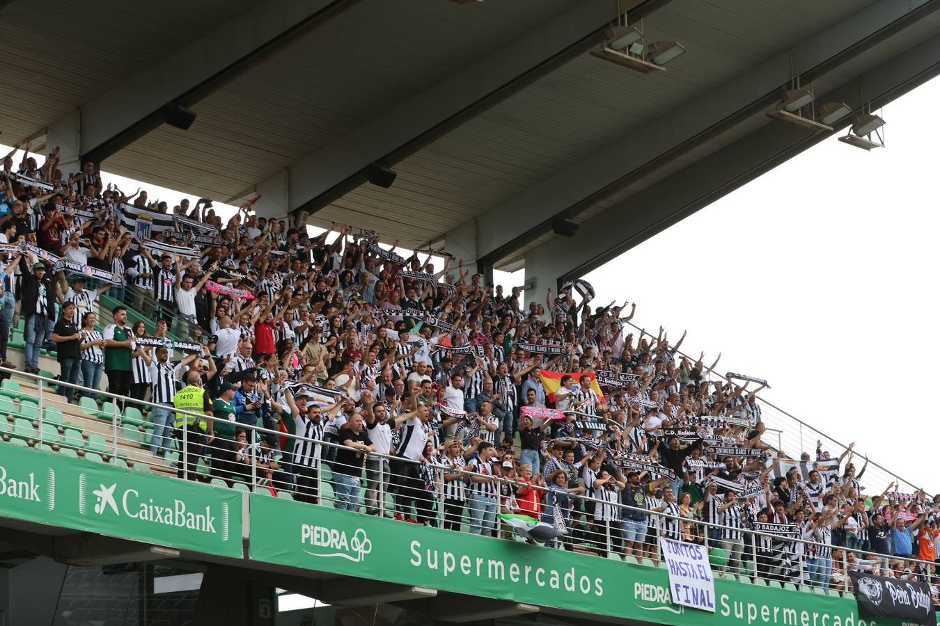 La victoria del Córdoba CF ante el Badajoz (3-1), en imágenes