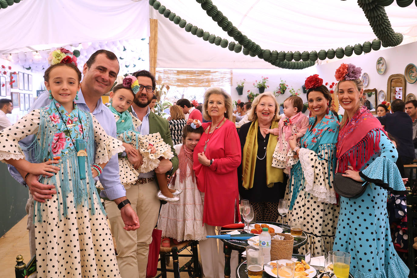 Feria de Córdoba 2023| El ambiente de despedida de las casetas el sábado, en imágenes