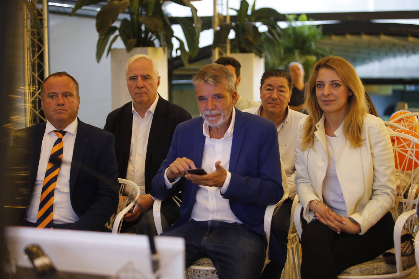 El ambiente electoral en la sede de Cs, en imágenes