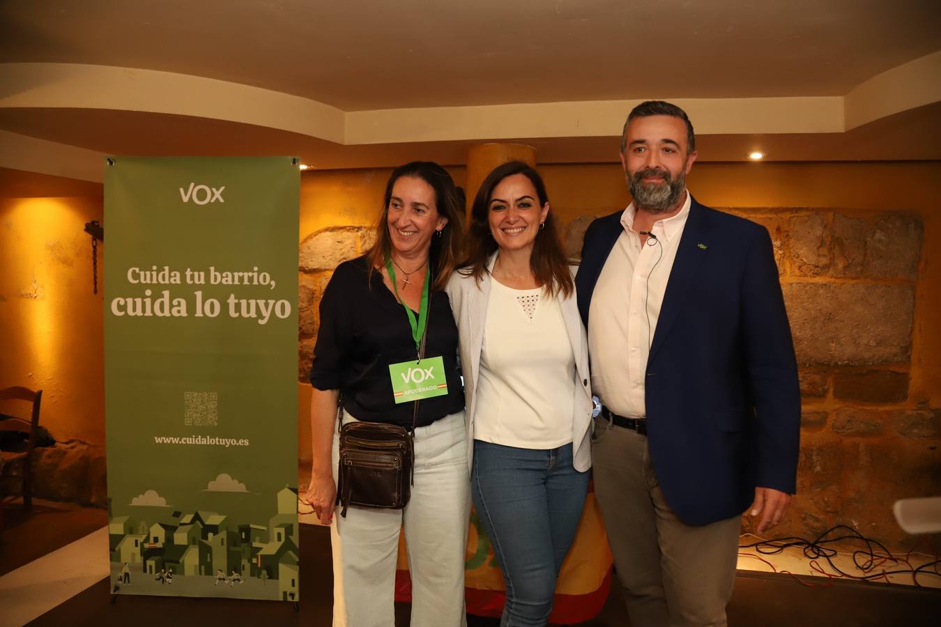 El ambiente en la sede de Vox de Córdoba, en imágenes