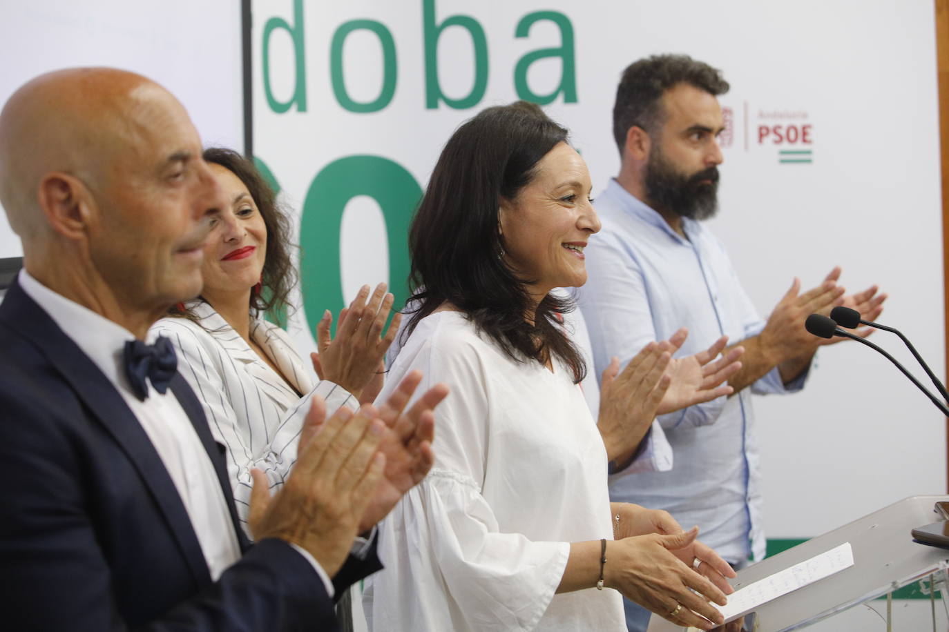 El ambiente en la sede del PSOE de Córdoba, en imágenes