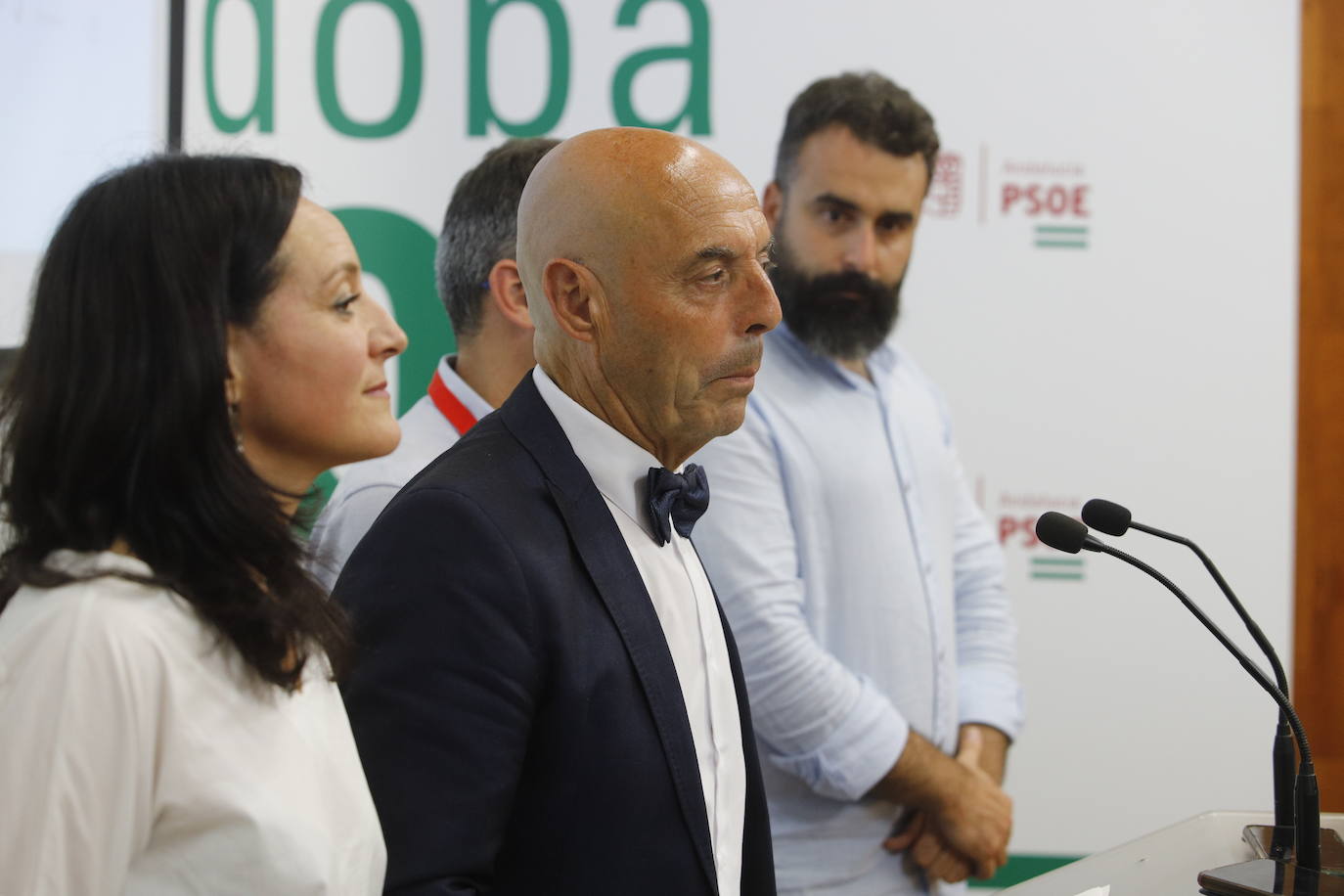 El ambiente en la sede del PSOE de Córdoba, en imágenes