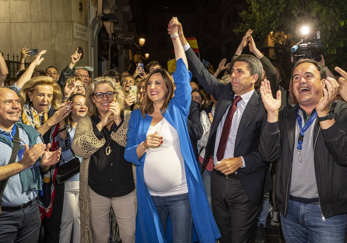 Imagen de la futura alcaldesa de Valencia, María José Catalá, este domingo en la sede del PPCV tras conocerse el resultado de las elecciones