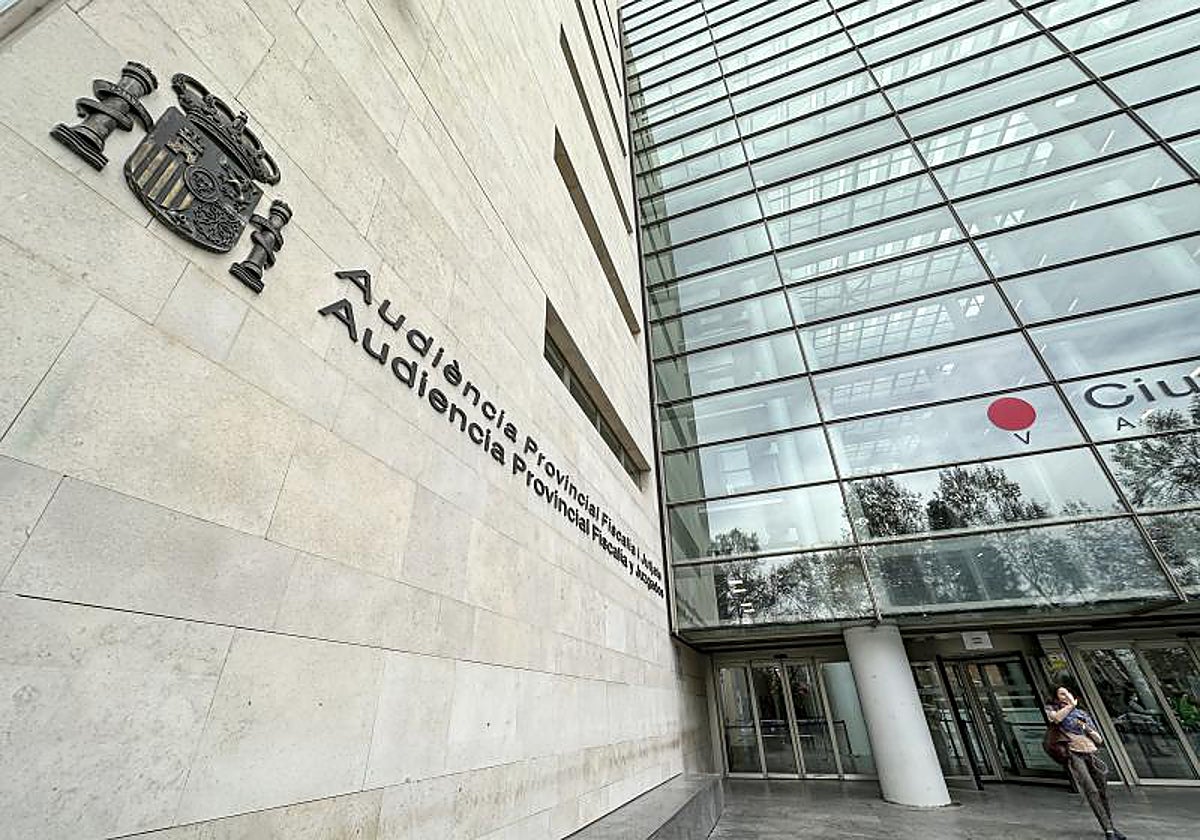 Imagen de archivo de la fachada de la Audiencia Provincial de Valencia