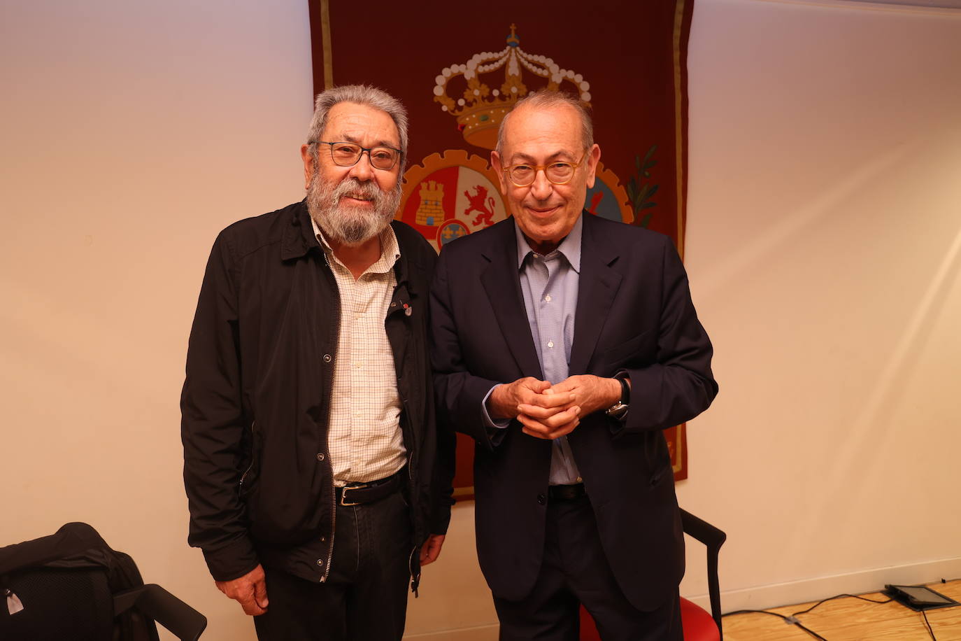 Nicolás Redondo Terreros, ex  diputado del Parlamento Vasco, junto a Cándido Méndez,  sindicalista y político español