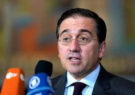 Albares sobre la posibilidad de que Sánchez encabece la OTAN: «Le veo como presidente para los próximos 4 años»