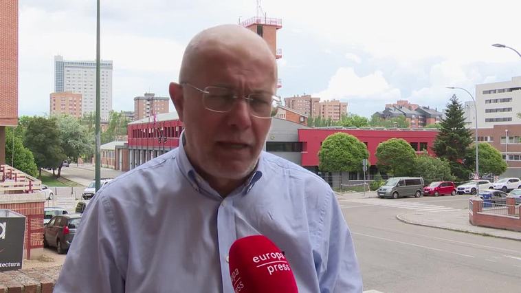 Igea reconoce el "compromiso" de Arrimadas "con su país y sus ideas" y "hay que agradecerle mucho"