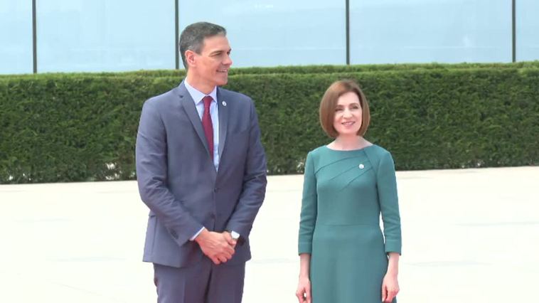 Sánchez llega a Moldavia para la Cumbre de la Comunidad Política Europea