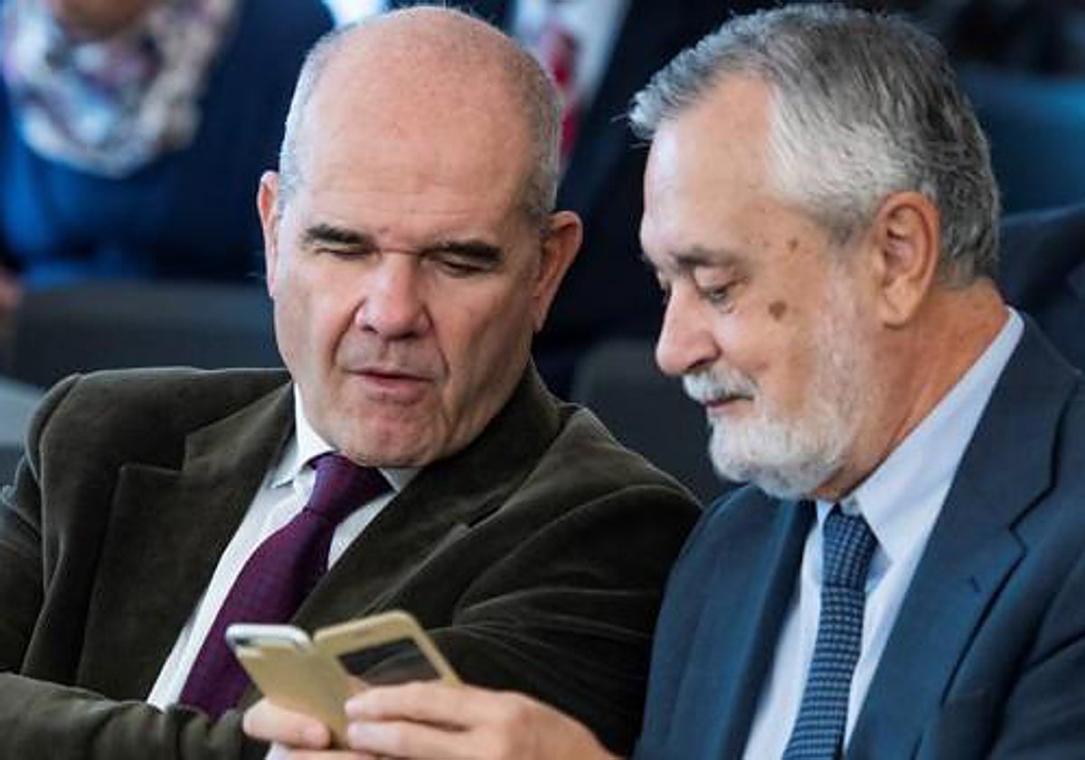 Los expresidentes de la Junta Manuel Chaves y José Antonio Griñán durante el juicio