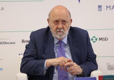 Tezanos asegura que el CIS se ajustó «bastante» a los resultados del 28M