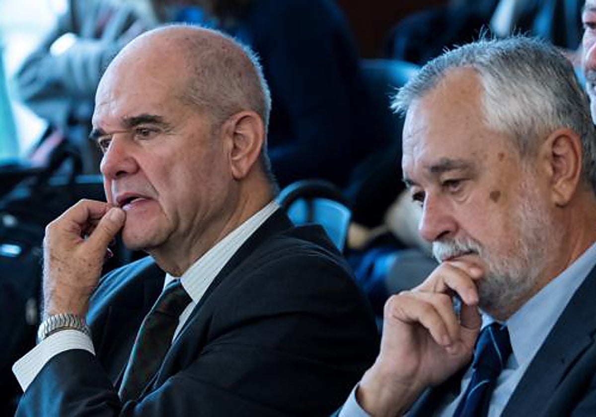 Los expresidentes de la Junta Manuel Chaves y José Antonio Griñán