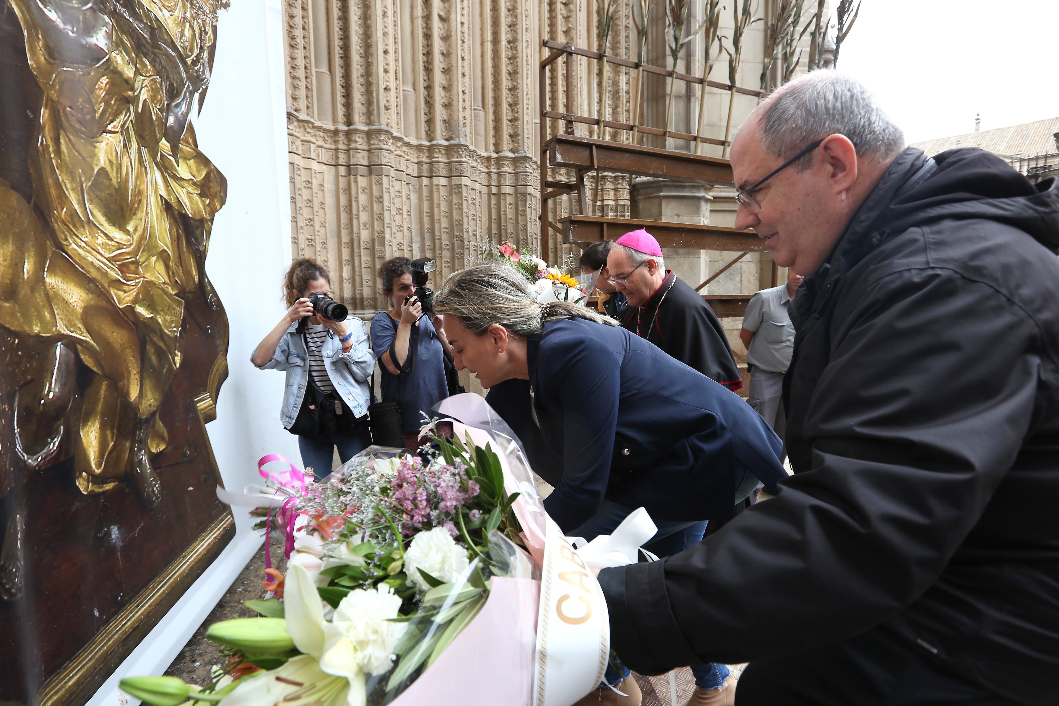 Todas las imágenes de la Ofrenda Floral del lluvioso Corpus toledano