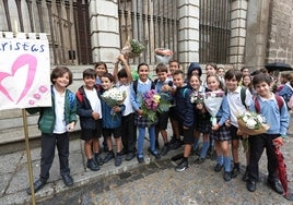 Todas las imágenes de la Ofrenda Floral del lluvioso Corpus  toledano