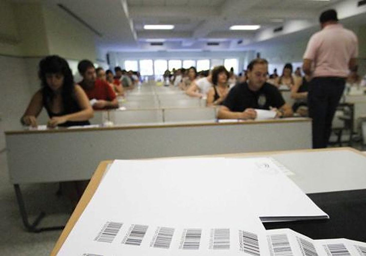 Ya se saben las fechas y los lugares de las oposiciones para acceder a 2.332 plazas de Administración General de la Junta