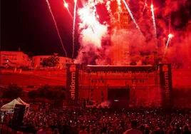 Benidorm revive 'La Ruta' con DJ legendarios de la música disco de los 90 en un festival