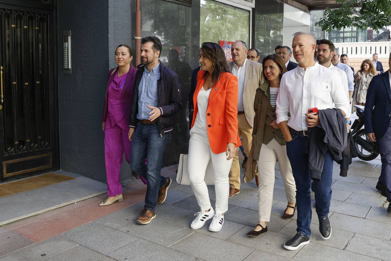 El secretario general del PSOE de Castilla y León, Luis Tudanca, la líder socialista en La Rioja, Concha Andreu, y el presidente del Senado Ander Gil.