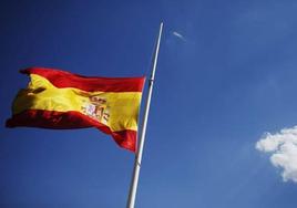 El Gobierno encarga banderas de España para sus embajadas en todo el mundo