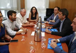 Compromís ratifica su 'no' al PP y Mazón queda a la espera de Vox para  ser presidente de la Generalitat
