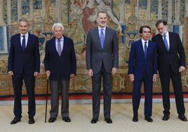 El Rey, con los cuatro últimos expresidentes del Gobierno en El Pardo