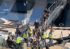 La Policía Nacional y el FBI requisan material informático del yate de un oligarca amigo de Putin inmovilizado en Tarragona