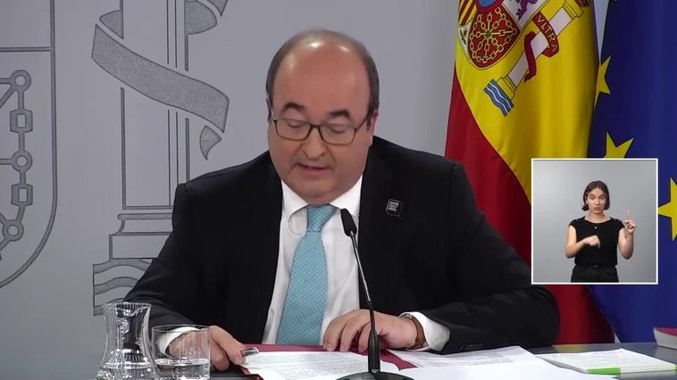 Iceta anima a los jóvenes a usar el bono cultural en esta edición