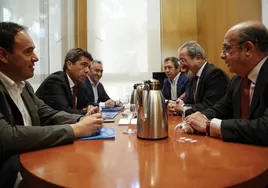 PP y Vox alcanzan un acuerdo de Gobierno en la Generalitat Valenciana sin Carlos Flores