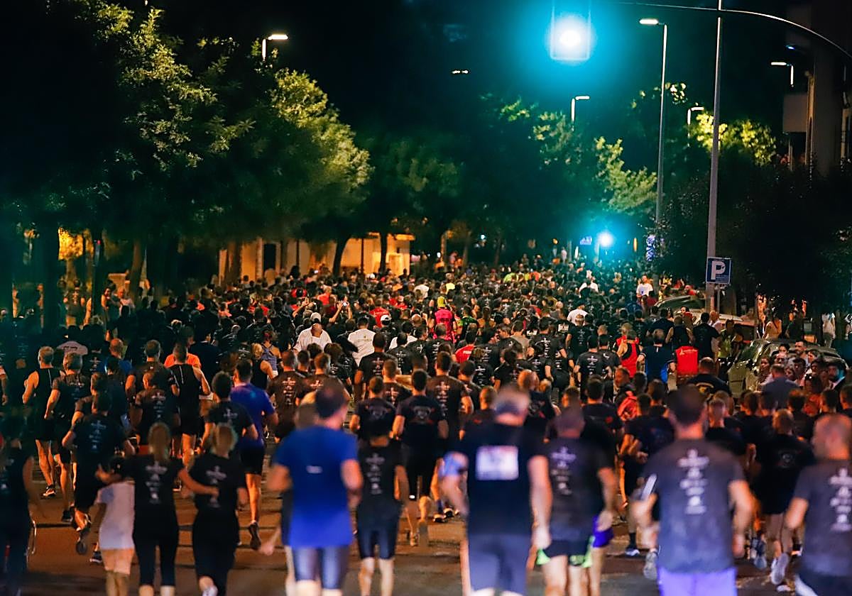 Miles de corredores, en la última edición de la Night Running Rock FM de Córdoba